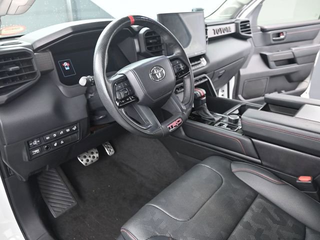 Used 2024 Chevrolet Silverado 1500 LT image 14