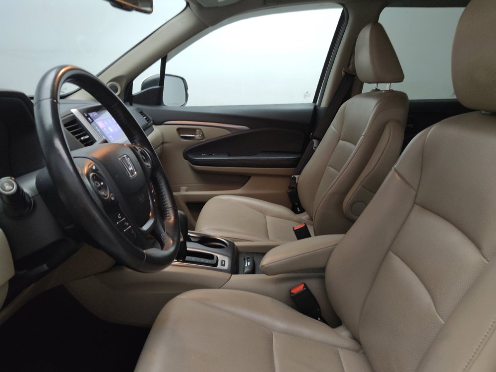 Used 2017 Honda Ridgeline RTL-T image 17