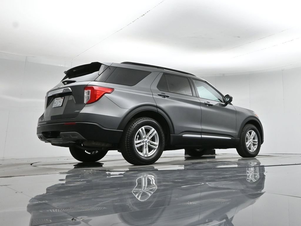 Certified 2022 Ford Explorer XLT w/ Equipment Group 202A image 51