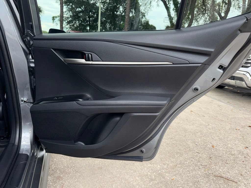 Used 2025 Toyota Camry SE FWD image 44