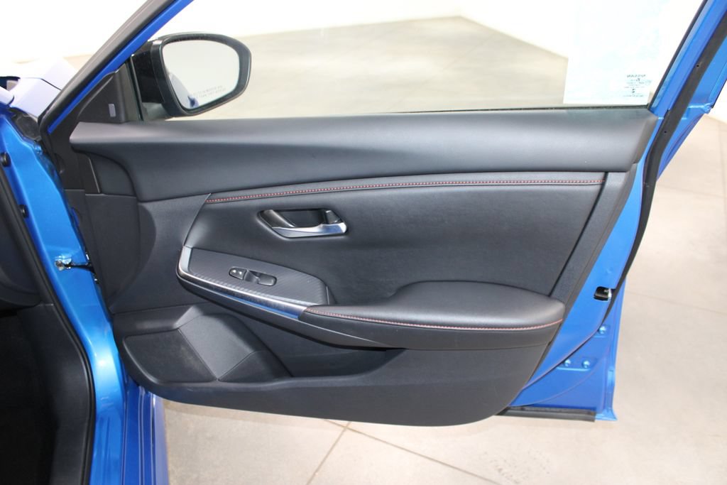 Used 2025 Nissan Sentra SR FWD image 21