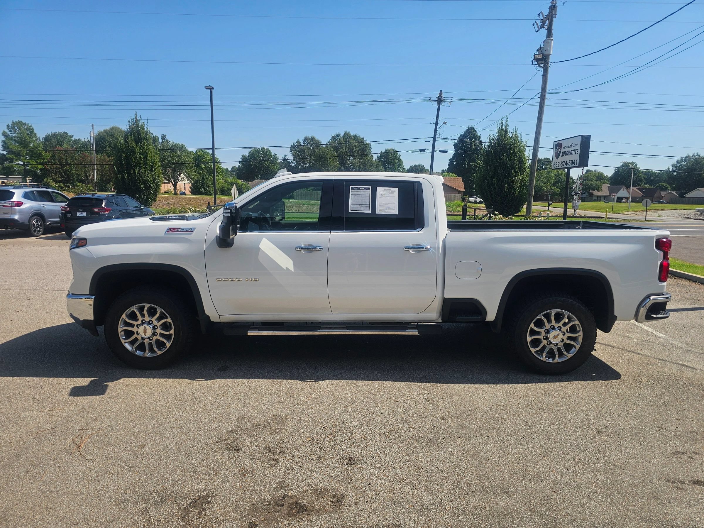Used 2024 Chevrolet Silverado 2500 LTZ w/ LTZ Convenience Package AWD/4WD image 4