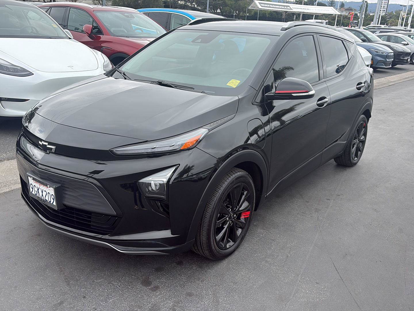 Used 2023 Chevrolet Bolt EUV LT w/ Convenience Package FWD image 1