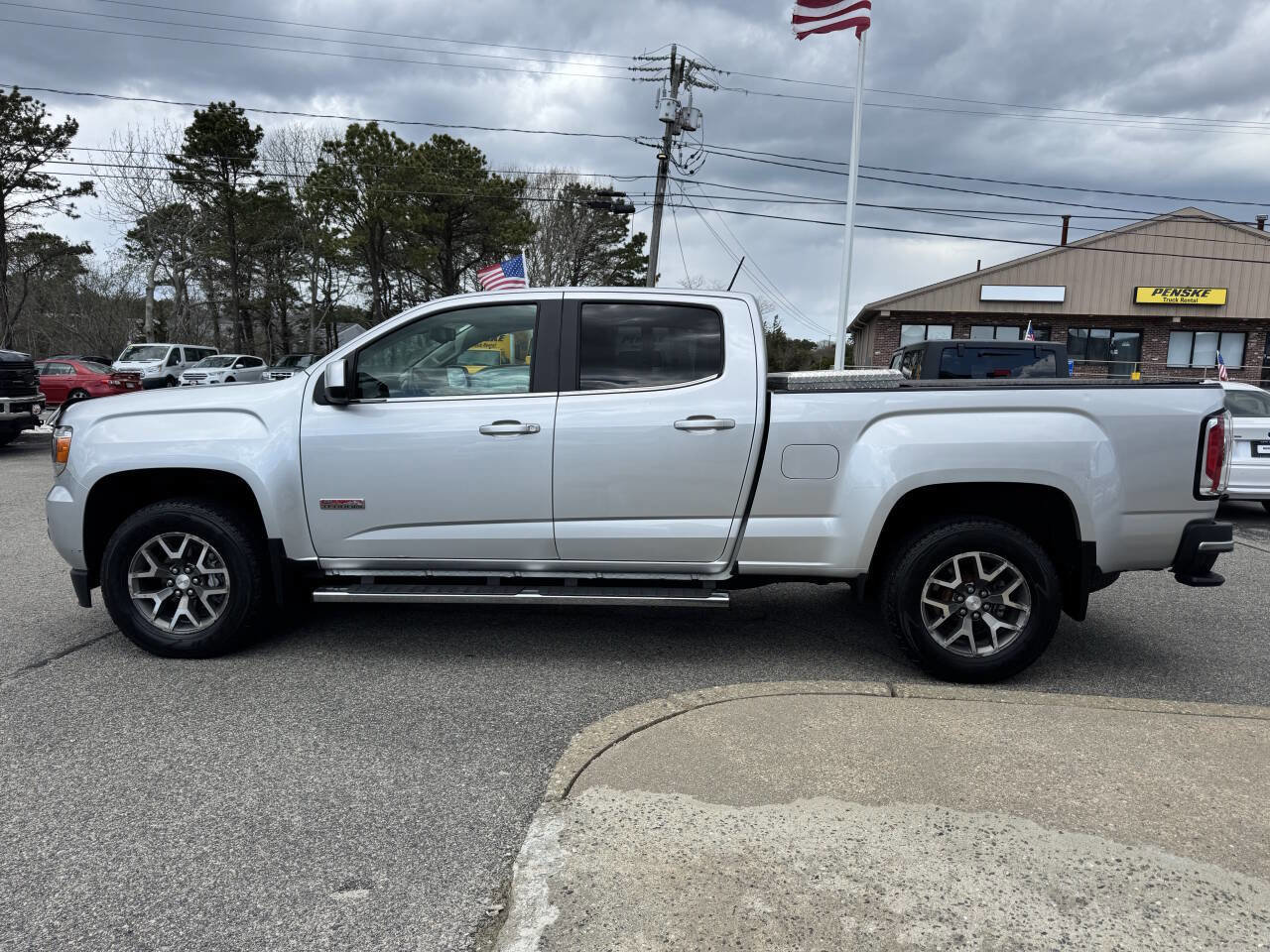 Used 2015 GMC Canyon SLE w/ All-Terrain Package AWD/4WD image 5
