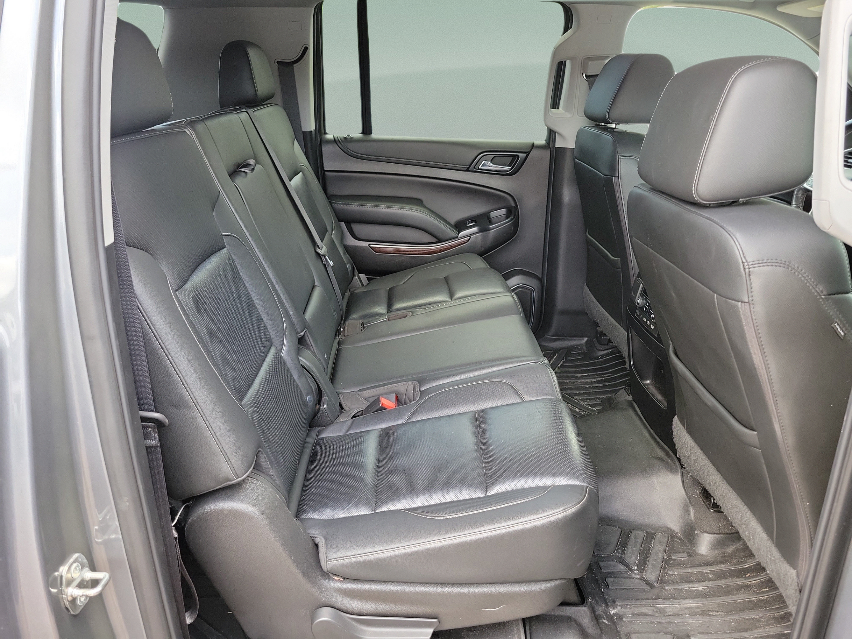 Used 2019 GMC Yukon XL SLT w/ Open Road Package RWD image 10