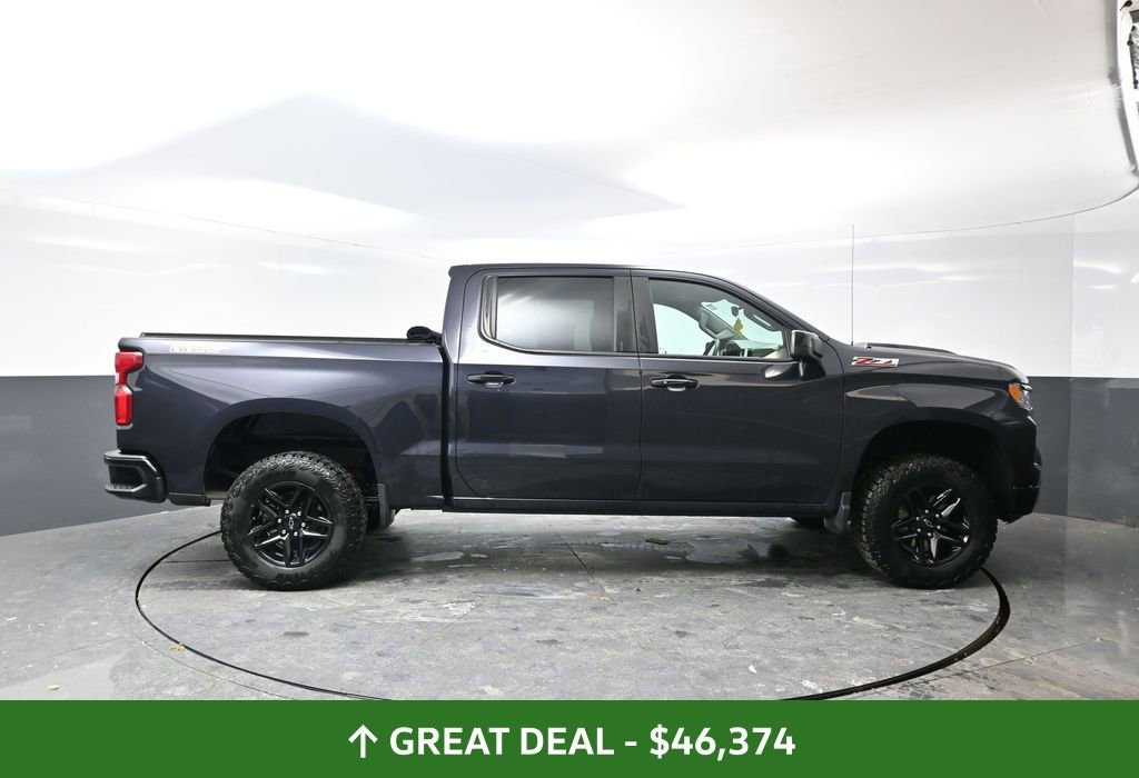 Used 2024 Chevrolet Silverado 1500 LT Trail Boss w/ Convenience Package II image 4