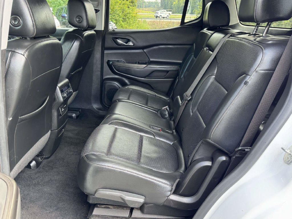 Used 2021 GMC Acadia SLT FWD image 19