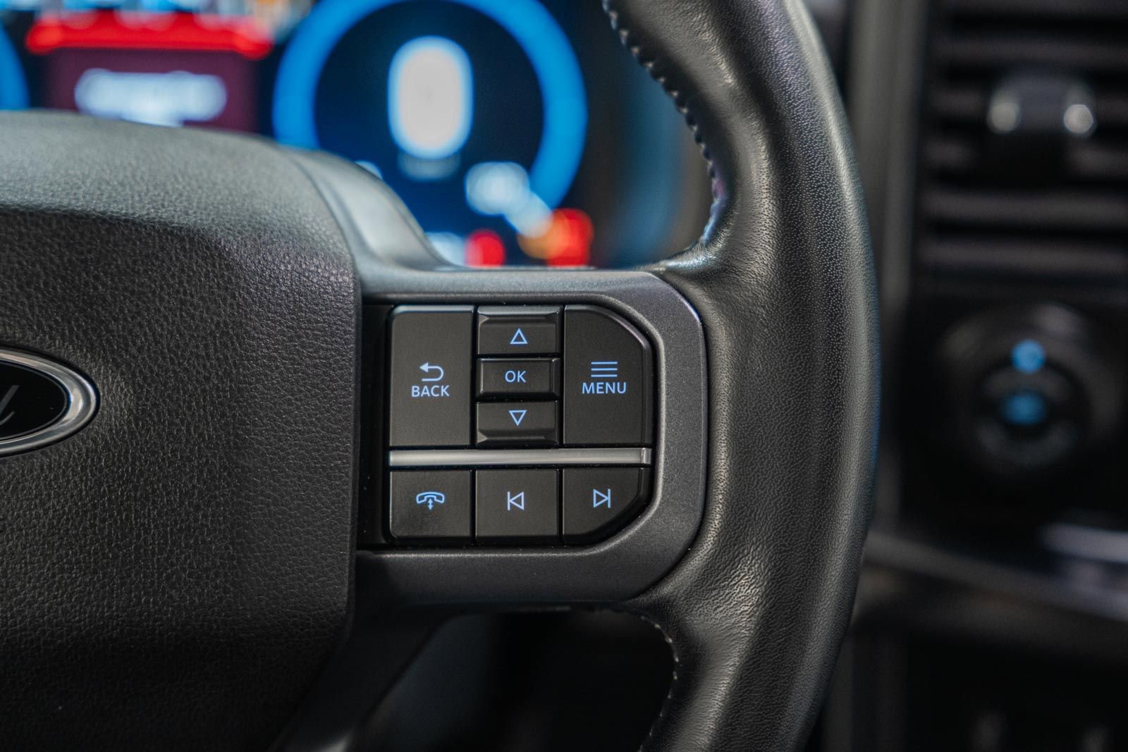 Used 2023 Ford F150 Lariat w/ Equipment Group 502A High image 37