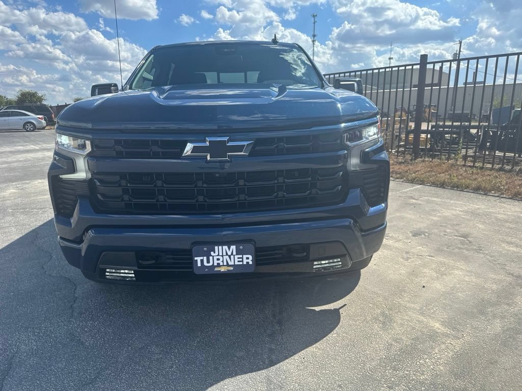 Used 2023 Chevrolet Silverado 1500 RST w/ Texas Edition Plus AWD/4WD image 2