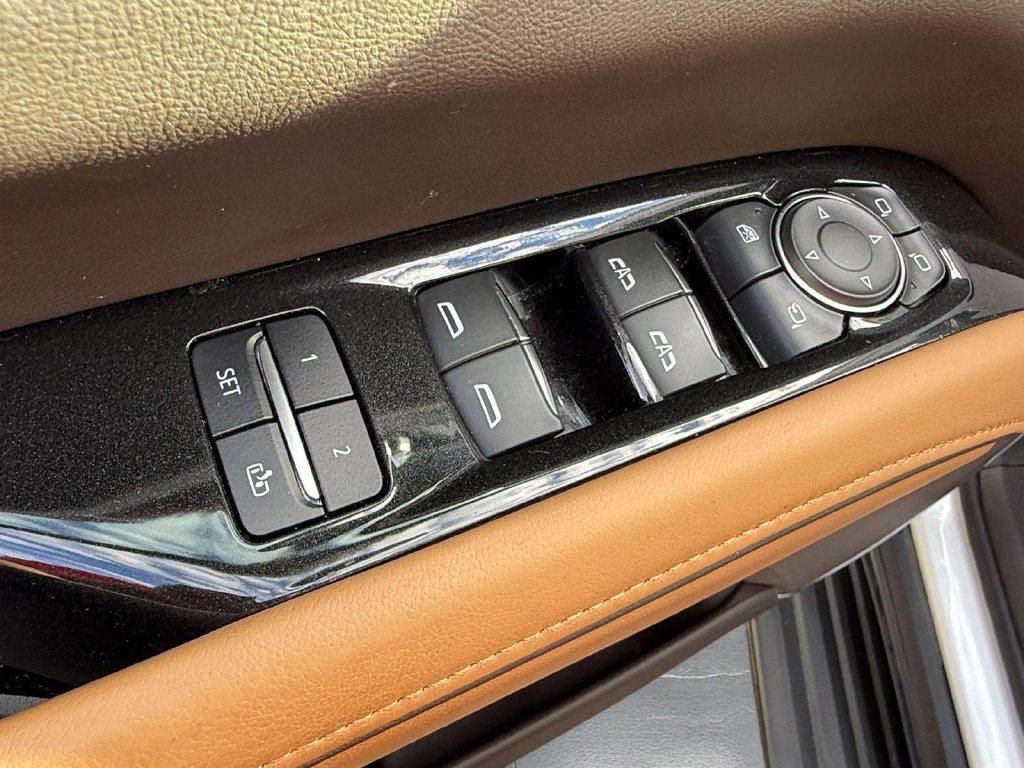 Used 2024 Cadillac Escalade Sport w/ Touring Package AWD/4WD image 15