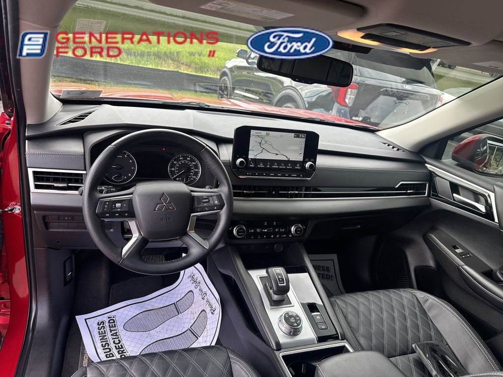 Used 2022 Mitsubishi Outlander SEL image 14