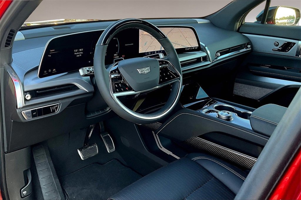 New 2026 Cadillac Vistiq Sport image 6
