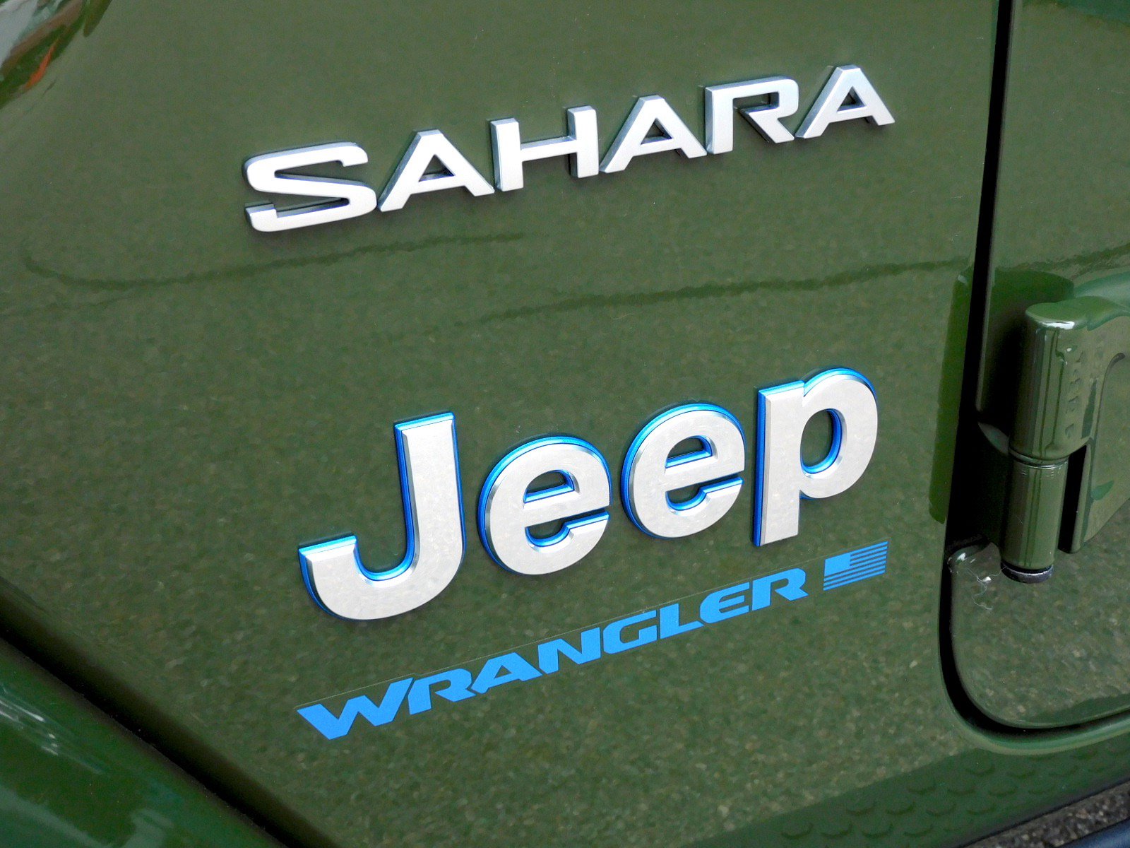 Used 2023 Jeep Wrangler Unlimited Sahara w/ Cold Weather Group AWD/4WD image 26