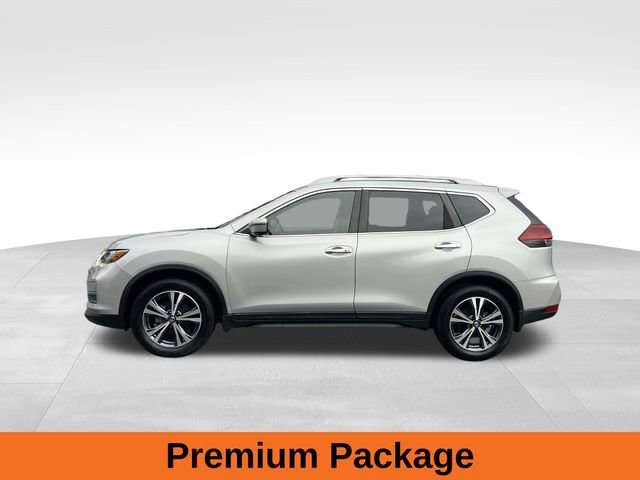 Used 2019 Nissan Rogue SV w/ Premium Package image 2