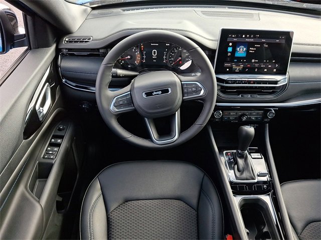 New 2026 Jeep Compass Latitude image 2