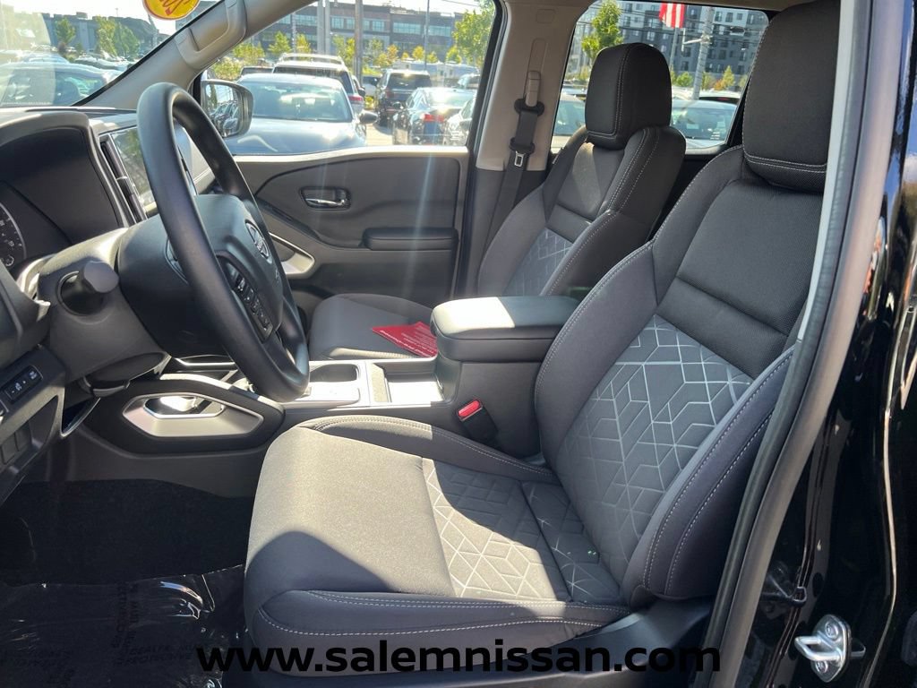 Certified 2026 Nissan Frontier SV w/ Tow Package AWD/4WD image 9