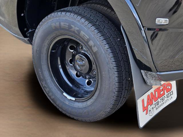 New 2025 RAM 3500 Limited AWD/4WD image 7