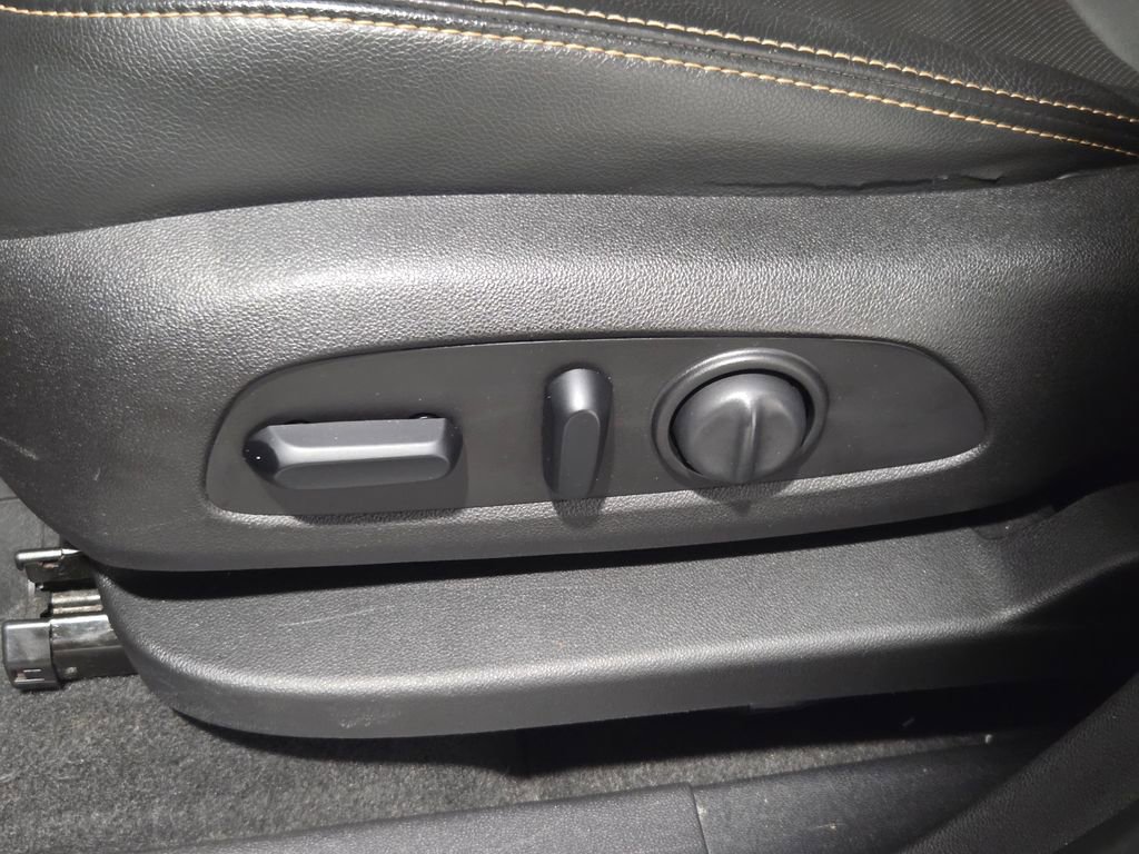 Used 2018 GMC Terrain SLT w/ Preferred Package image 28