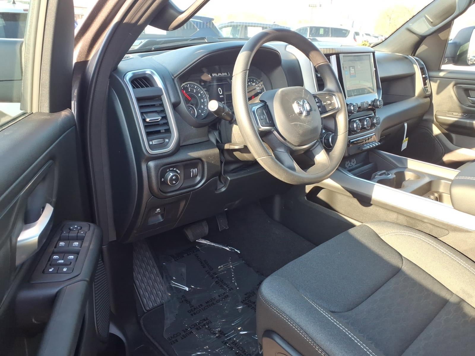 New 2026 RAM 1500 Express AWD/4WD image 8