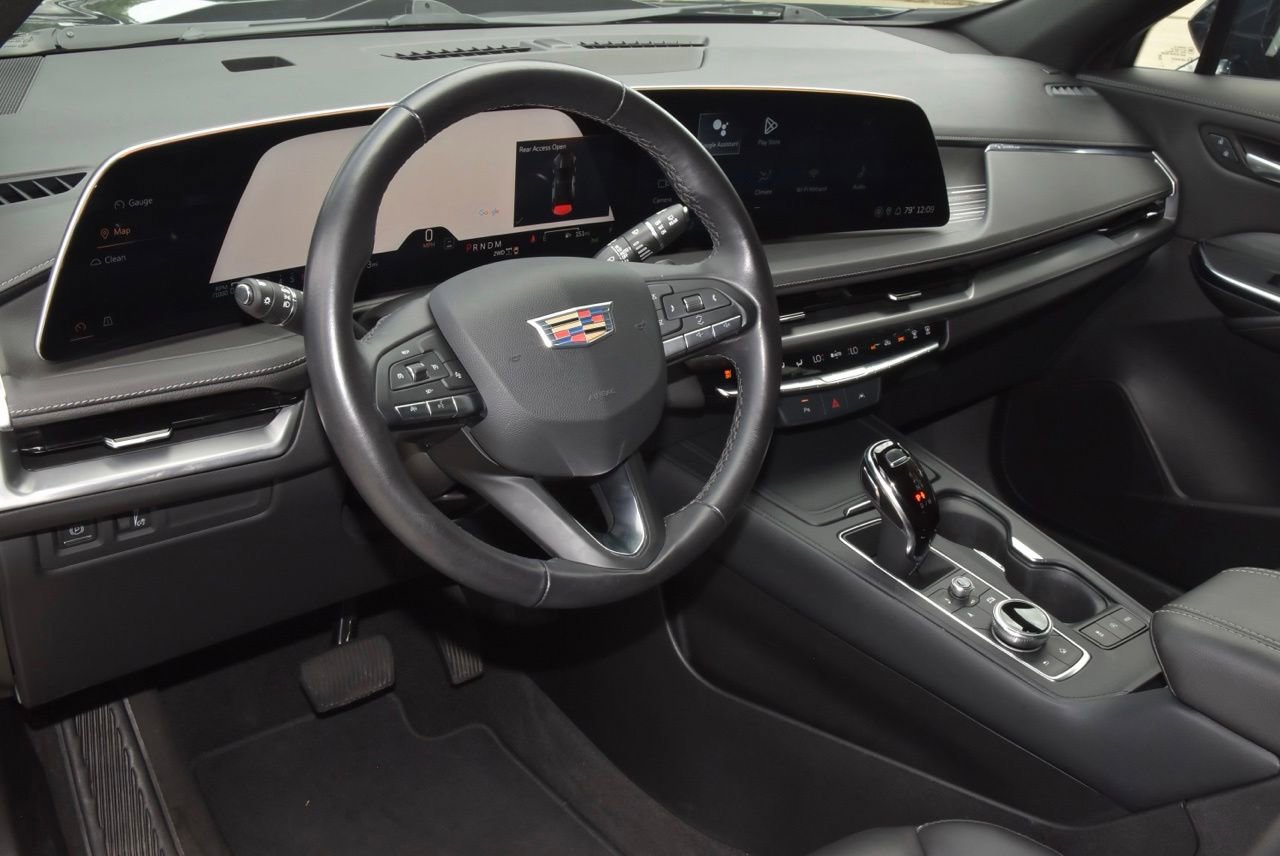 Used 2025 Cadillac XT4 Premium Luxury AWD/4WD image 33