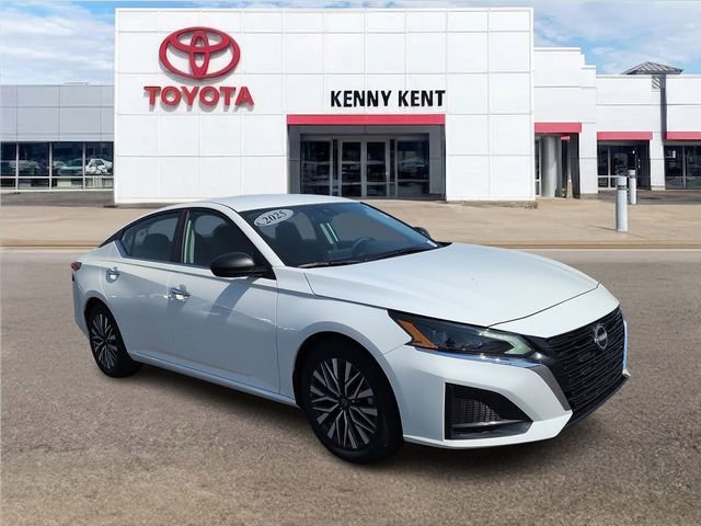 Used 2025 Nissan Altima 2.5 SV video 1