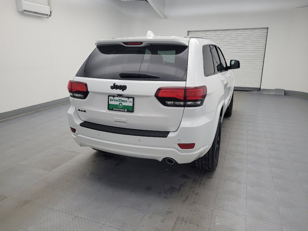 Used 2019 Jeep Grand Cherokee Altitude image 7