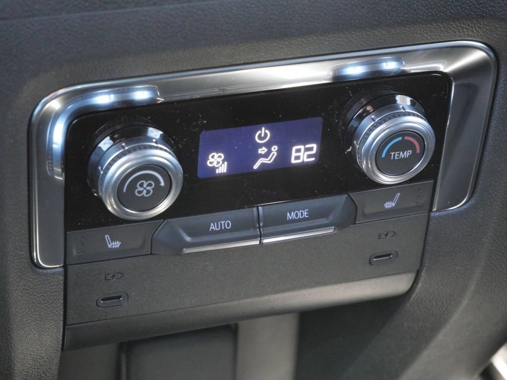 New 2026 GMC Yukon XL Elevation AWD/4WD image 40