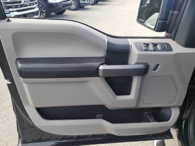 Used 2016 Ford F150 XLT RWD image 16