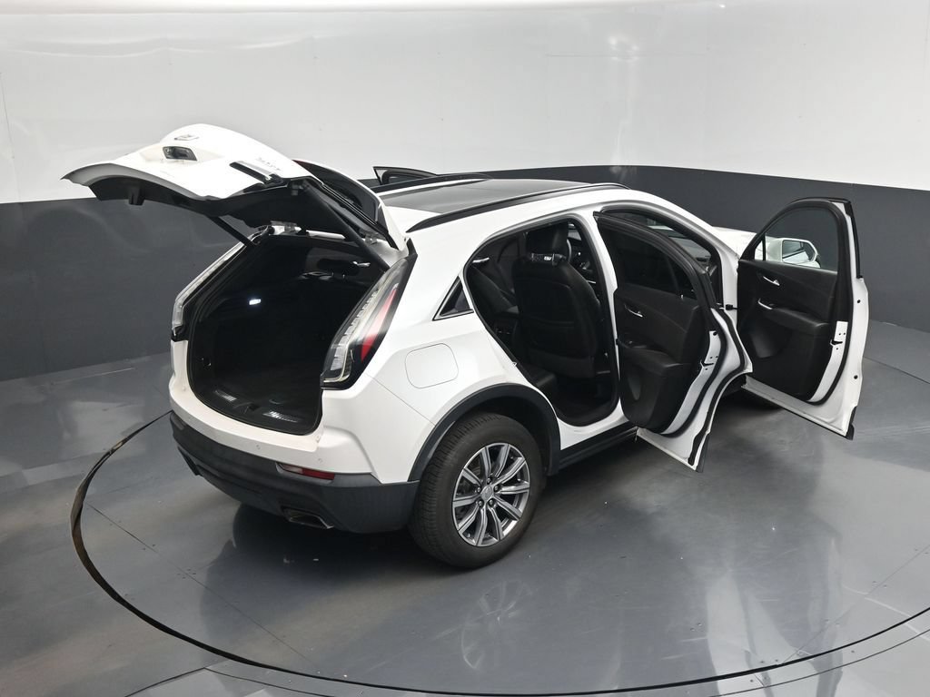 Used 2019 Cadillac XT4 Sport w/ Cold Weather Package FWD image 29