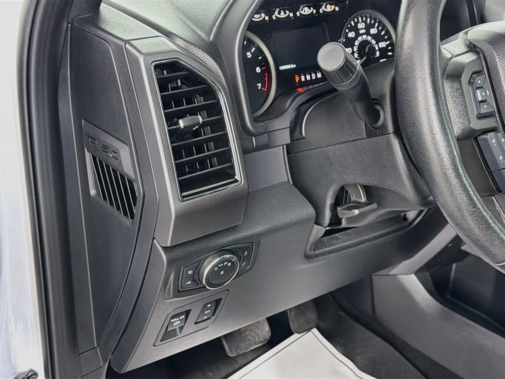 Used 2020 Ford F150 XLT w/ Equipment Group 302A Luxury AWD/4WD image 11