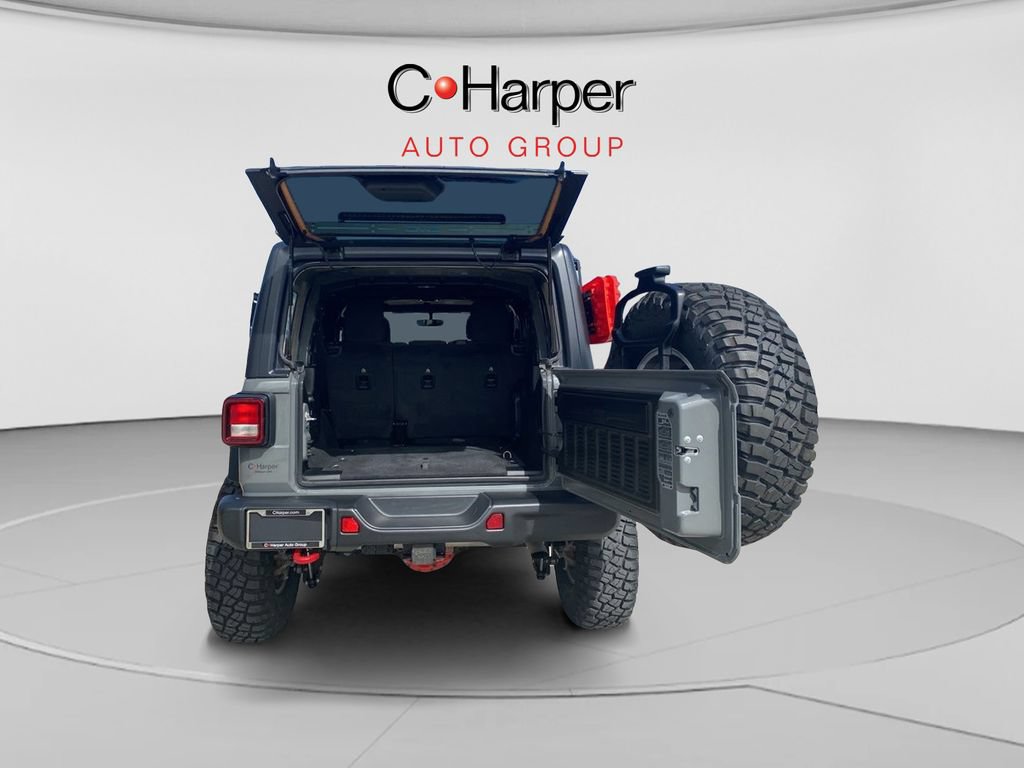 Used 2021 Jeep Wrangler Unlimited Rubicon w/ Xtreme Recon 35" Tire Package AWD/4WD image 12
