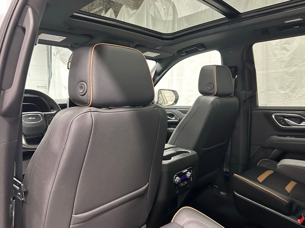 Used 2024 GMC Yukon AT4 w/ AT4 Premium Package image 45