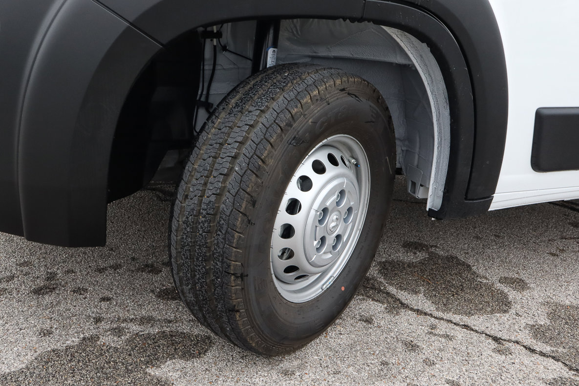 New 2026 RAM ProMaster 2500 w/ Convenience Group image 10