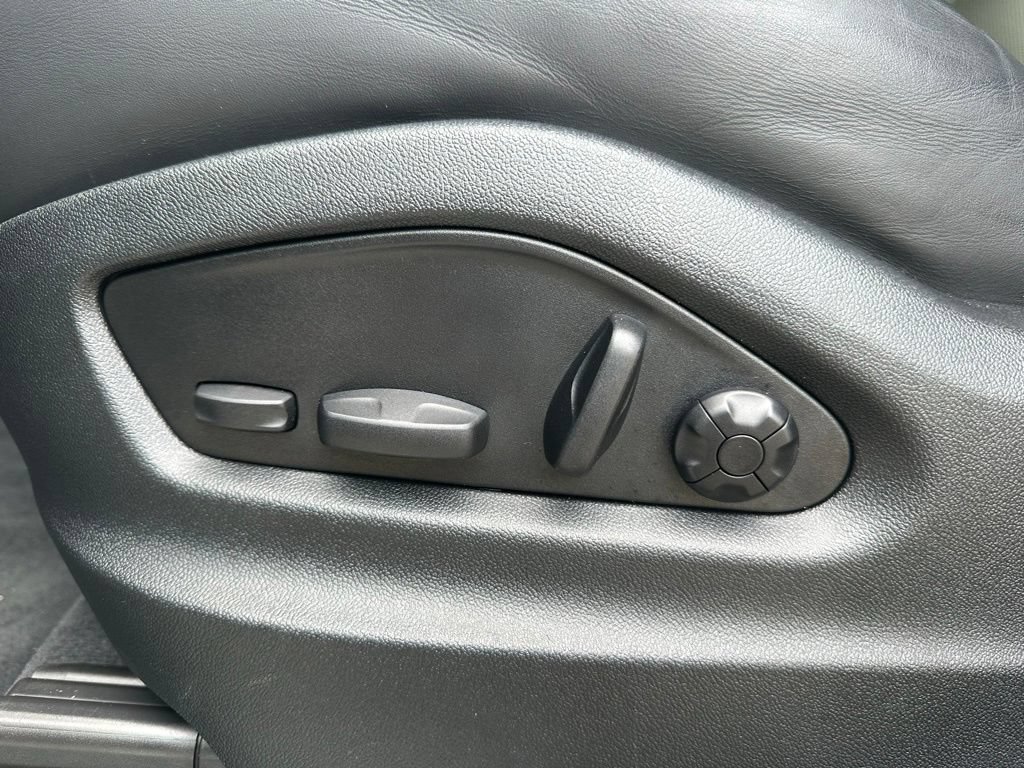 Certified 2024 Porsche Cayenne AWD/4WD image 22