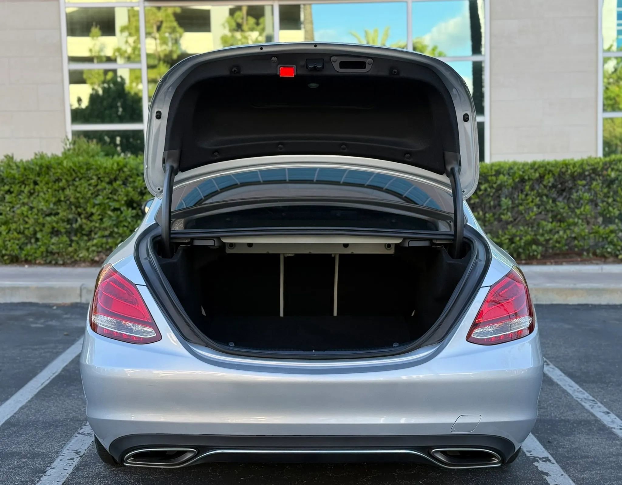 Used 2017 Mercedes-Benz C 300 Sedan image 30