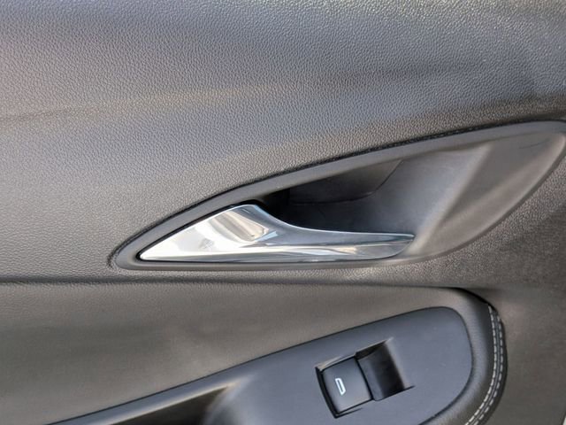 Used 2023 Buick Encore GX Essence w/ Experience Buick Package FWD image 27
