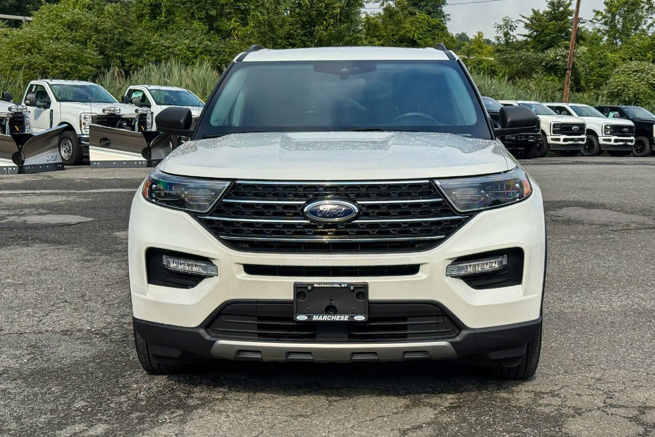 Used 2023 Ford Explorer XLT w/ Equipment Group 202A AWD/4WD image 8