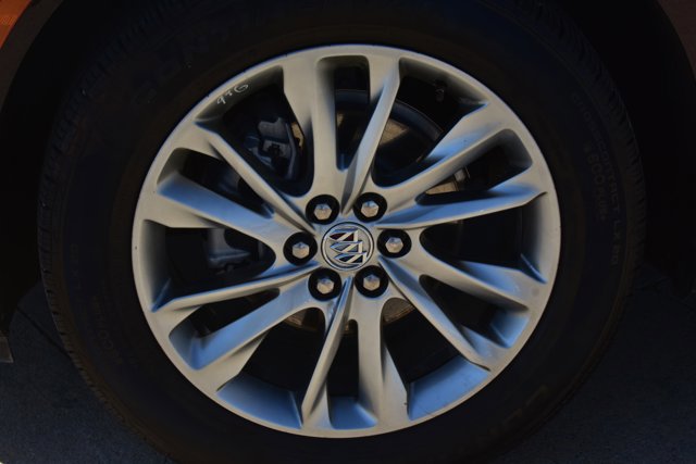 Used 2023 Buick Enclave Avenir w/ Avenir Technology Package image 10