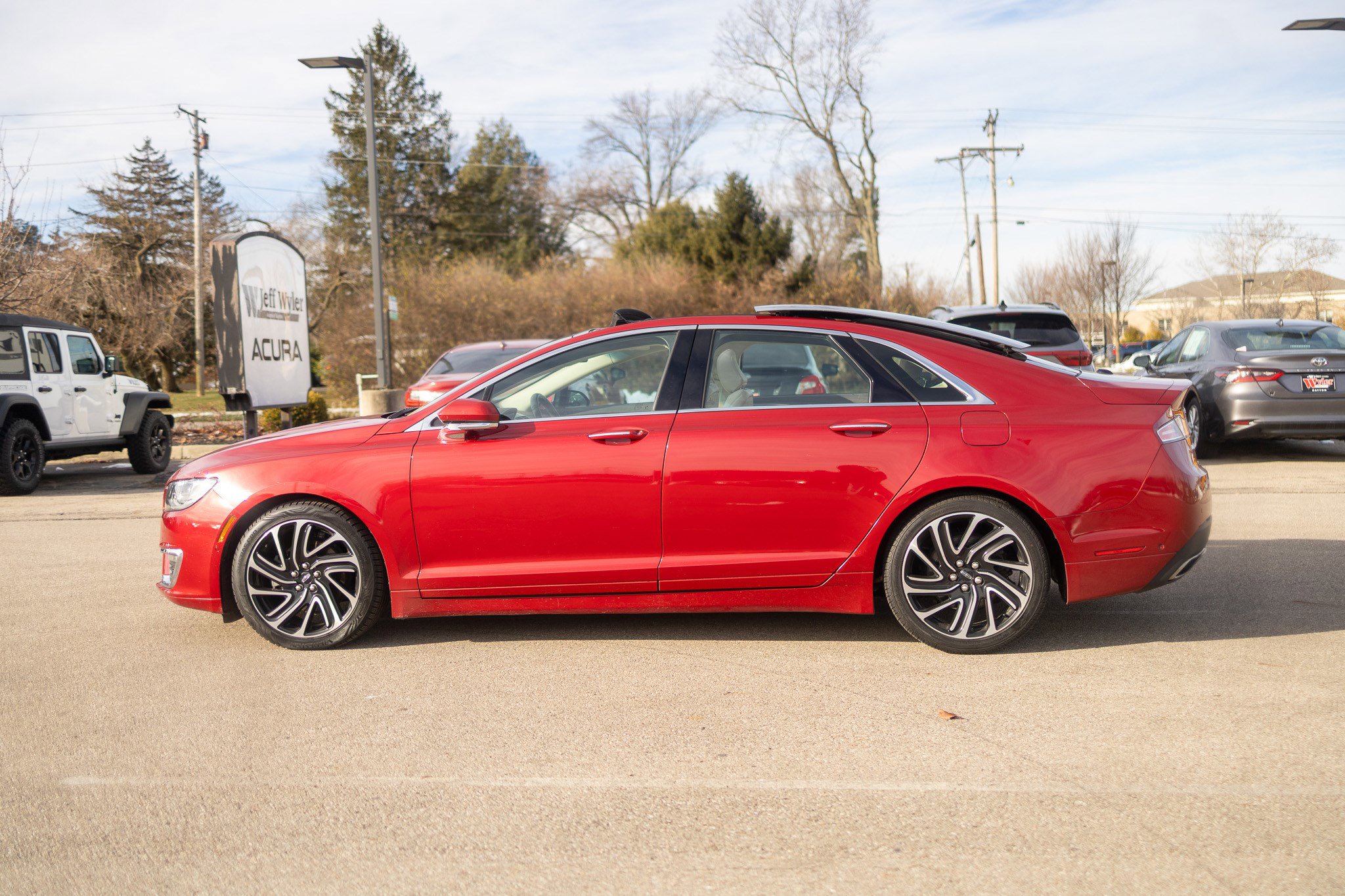Used 2020 Lincoln MKZ Reserve w/ Luxury Package image 22