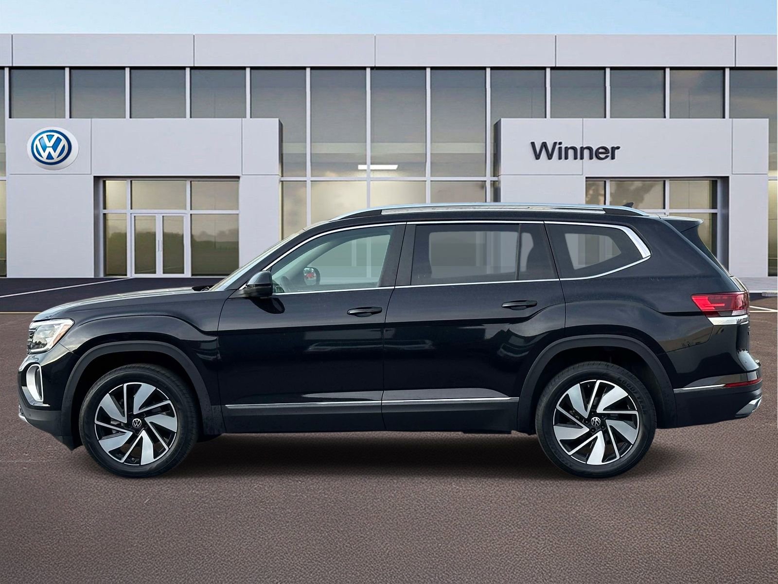 Used 2024 Volkswagen Atlas SEL image 4