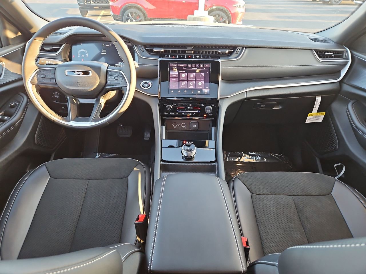 New 2025 Jeep Grand Cherokee L Altitude image 17