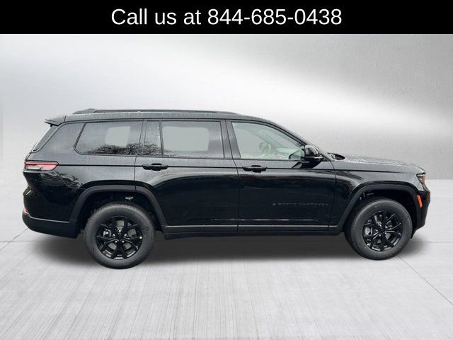 New 2025 Jeep Grand Cherokee L Altitude image 4
