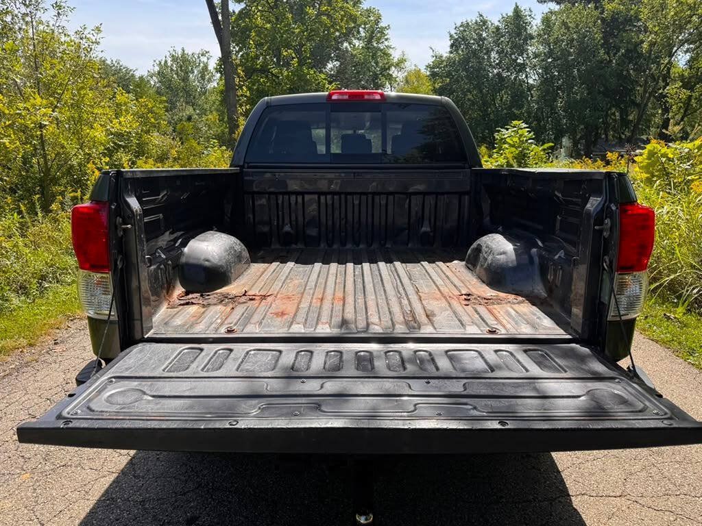 Used 2012 Toyota Tundra 4x4 Double Cab w/ SR5 Pkg image 11