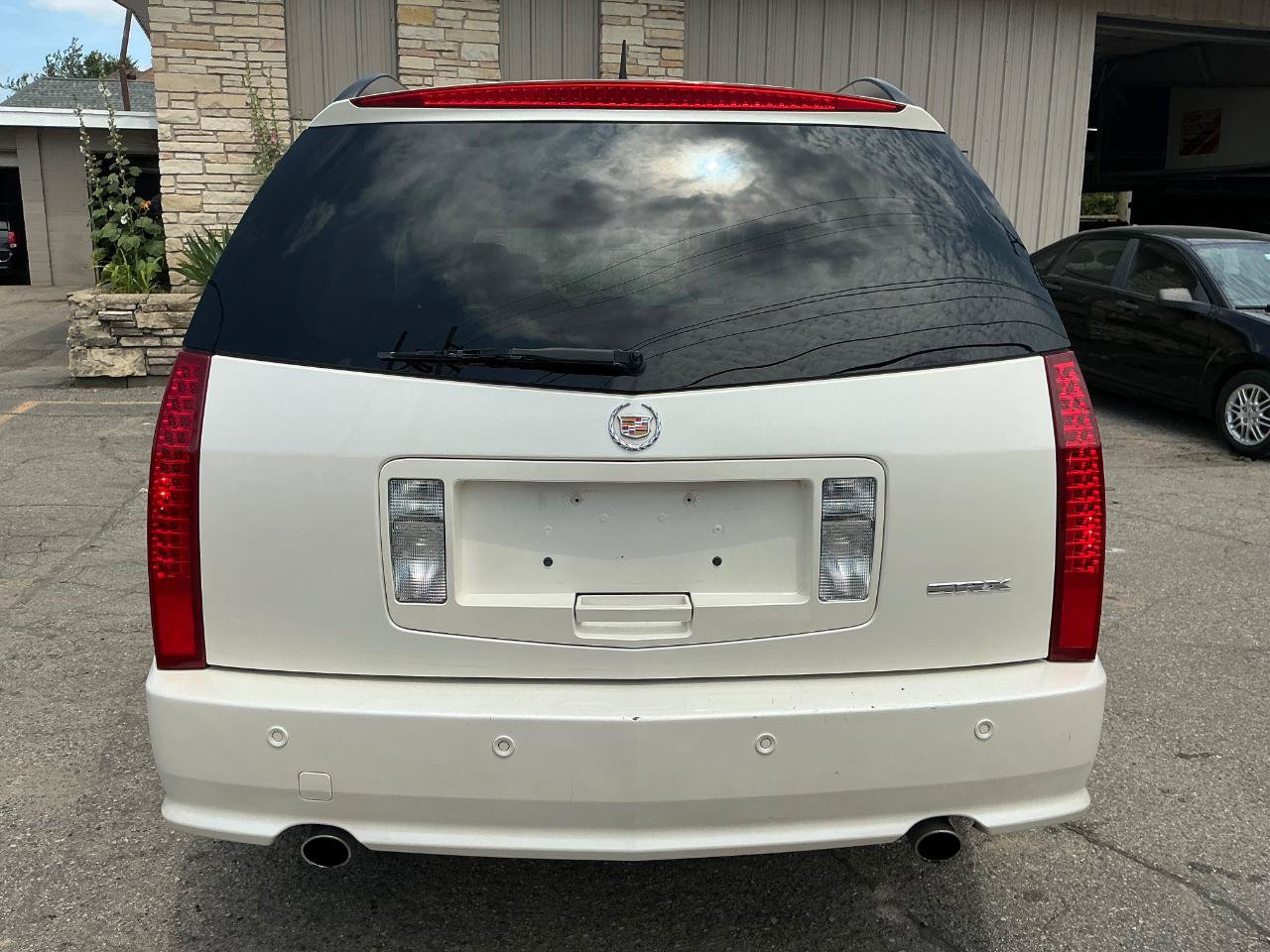 Used 2006 Cadillac SRX w/ Seating Package RWD image 4