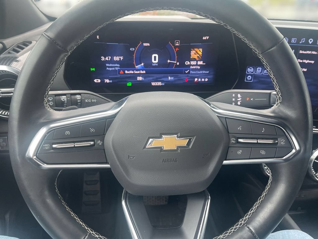 Used 2024 Chevrolet Blazer EV LT AWD/4WD image 19