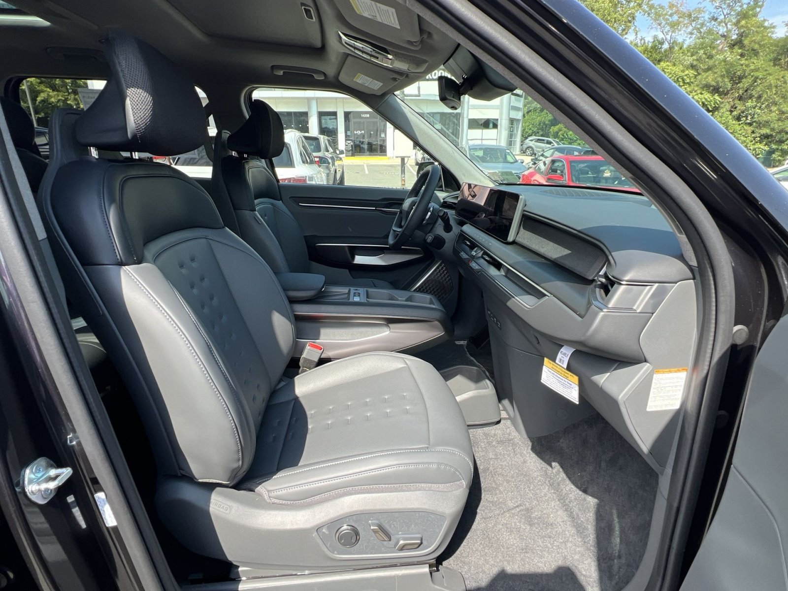 New 2026 Kia EV9 Wind AWD/4WD image 33