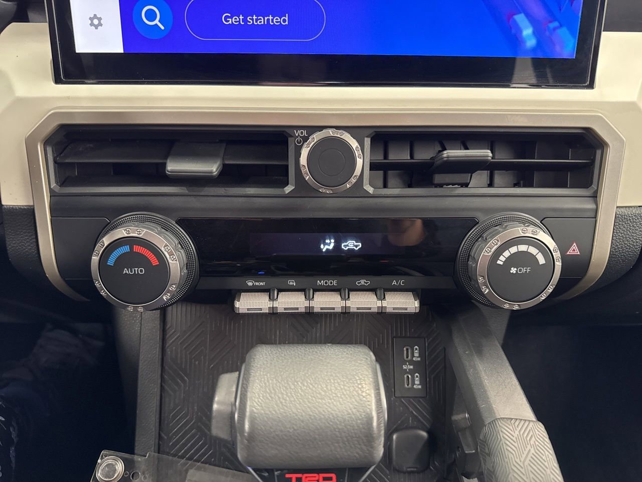 Used 2024 Toyota Tacoma TRD Off-Road image 25