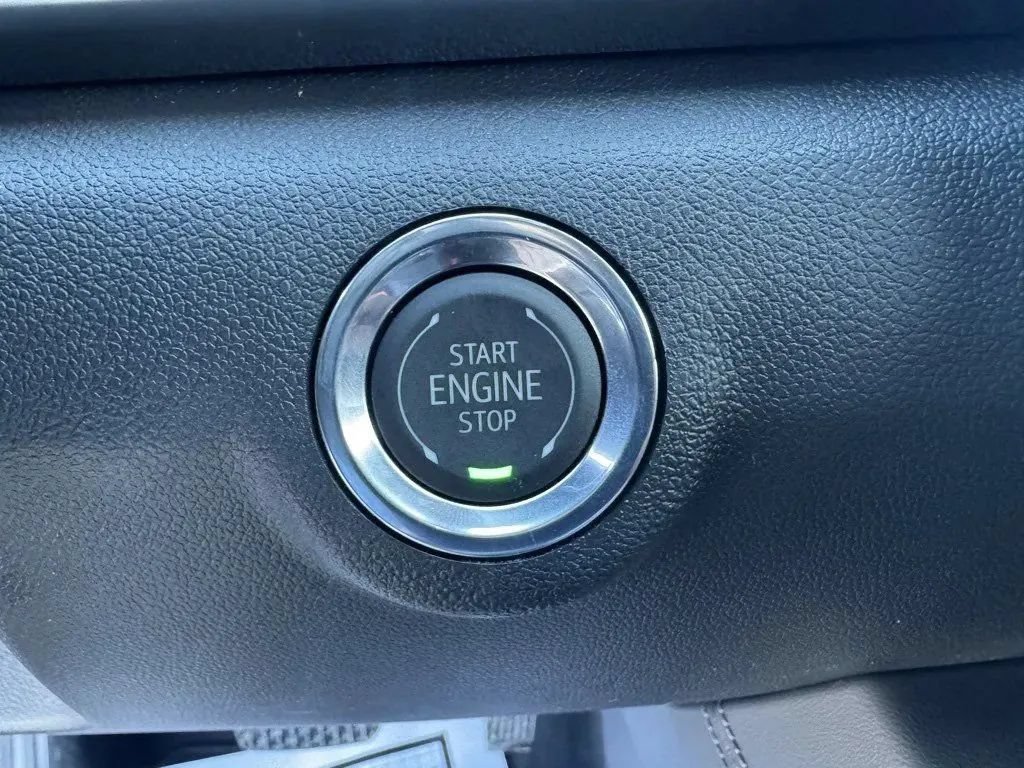 New 2026 GMC Terrain Elevation w/ Elevation Premium Package AWD/4WD image 29