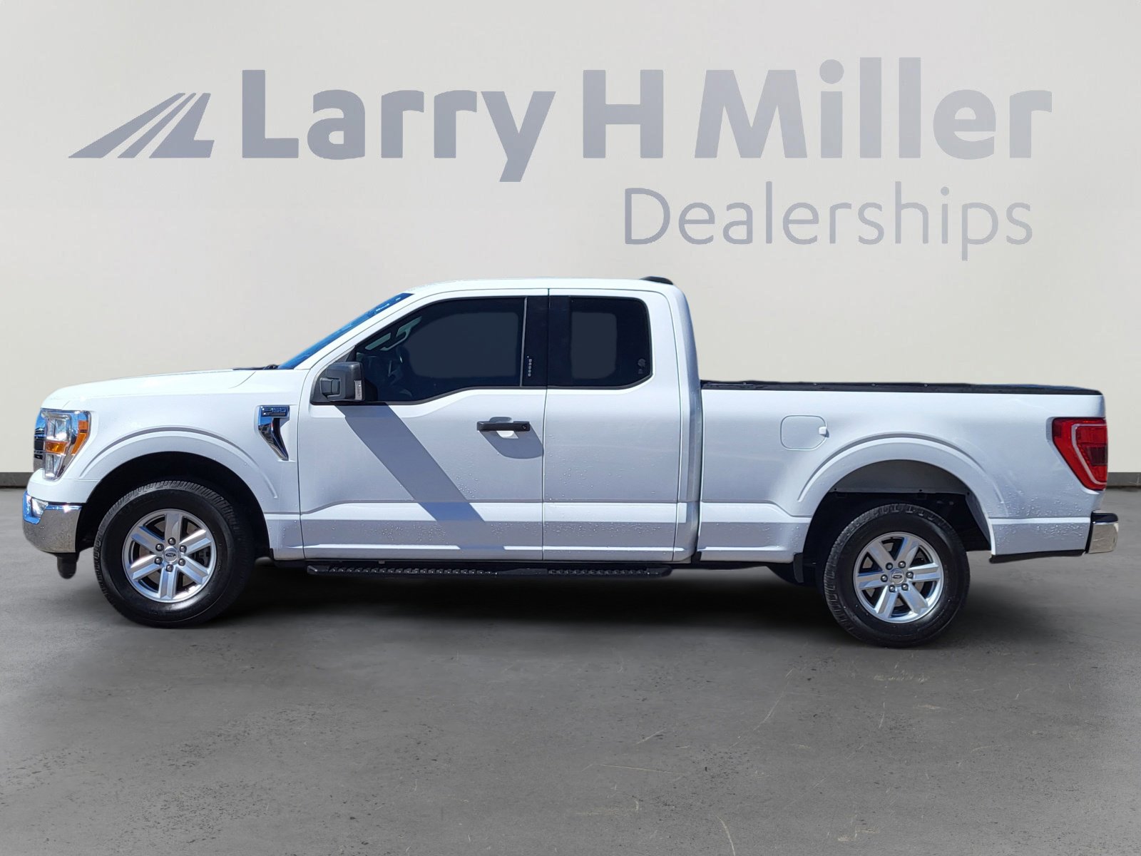 Used 2021 Ford F150 XLT w/ Equipment Group 301A Mid image 2