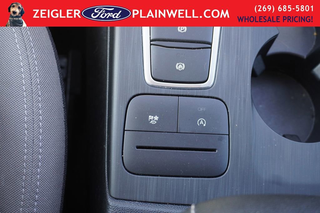 Used 2021 Ford Escape SE image 21